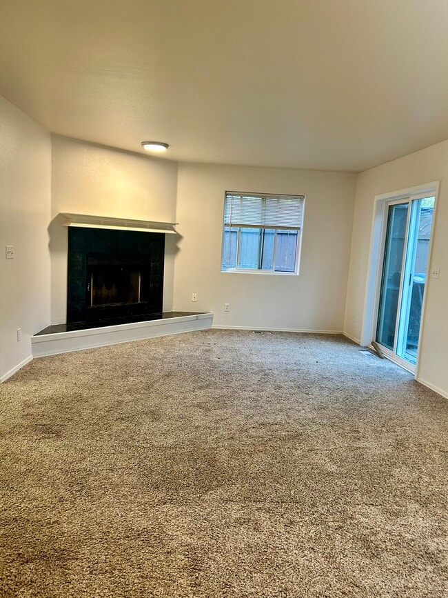 Building Photo - 2524 Azurite Ct Unit A