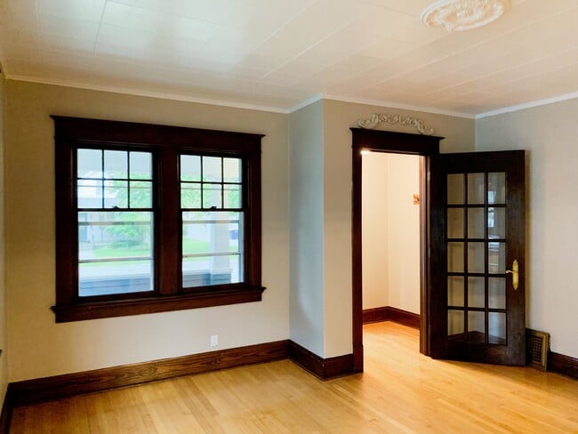 Photo - 1232 Porlier St