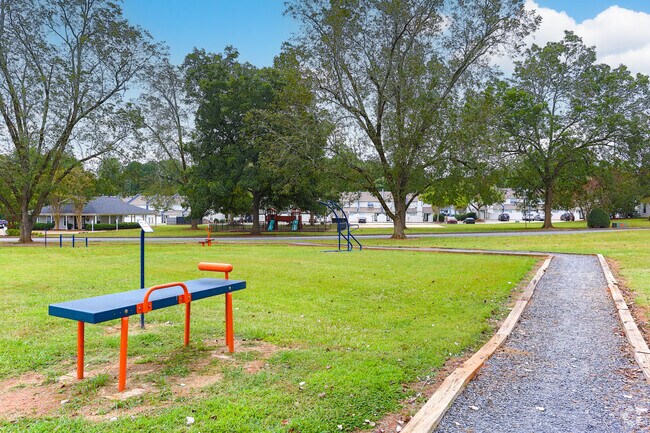 Walking Trail - Faris Residences Newnan