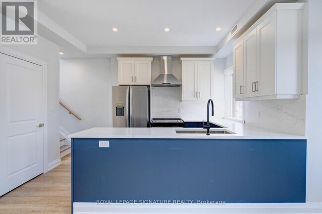 Photo - 225 Carlton St.