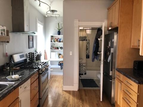 Photo - 4415 Stuart St