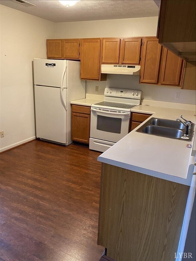 Photo - 112 Montview Forest Dr