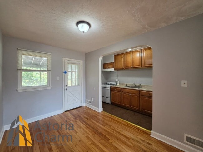 716 Glenwood Ave
