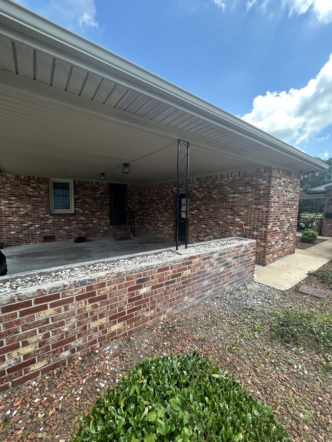 Photo - 18176 Jefferson St