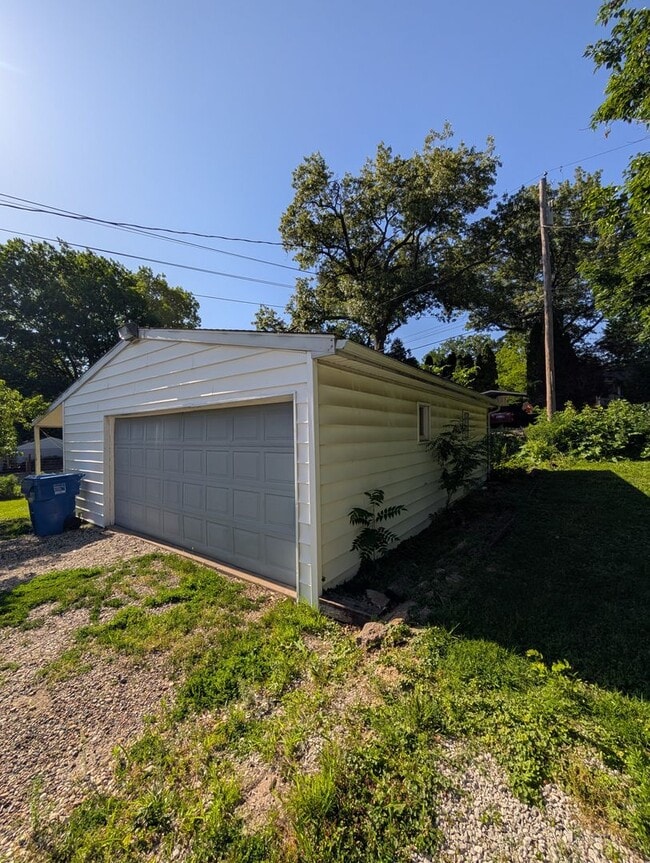 Photo - Affordable Moline Apartment in a Prime Quad Cities Location!