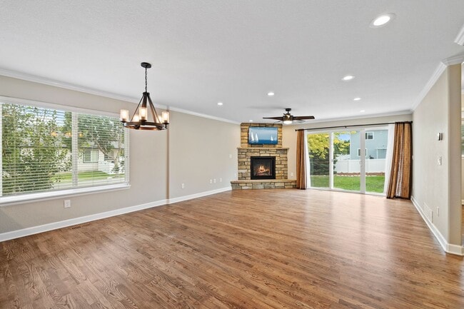 Photo - 5 Bed 3.5 Bath Home in Maple Hills Available Now!!
