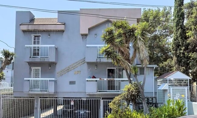 Building Photo - 1511 N Mariposa Ave Rental