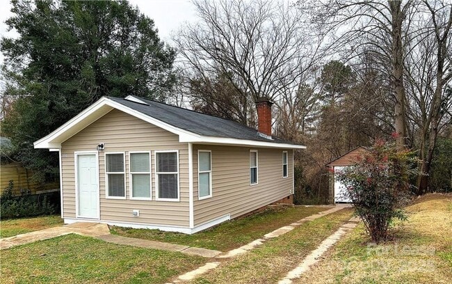 Photo - 325 N Kendall St House