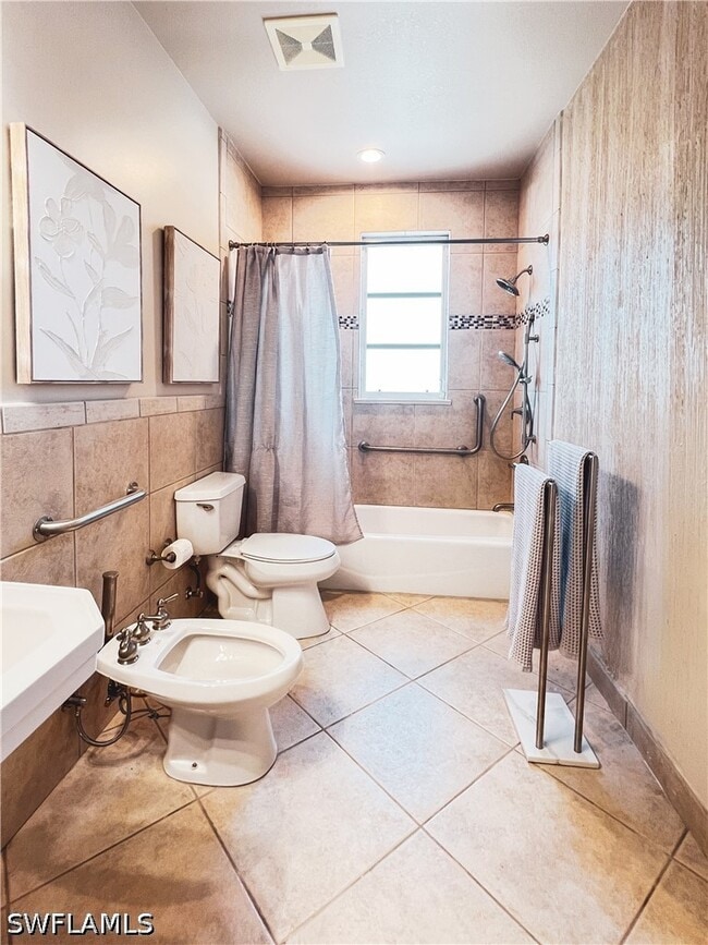 Photo - 801 99th Ave N