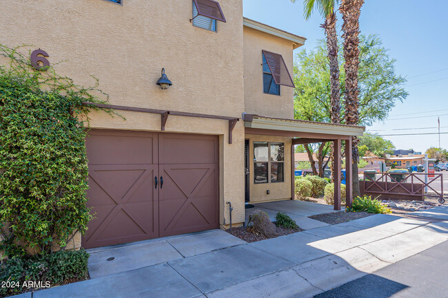 Photo - 2929 N 37th St Townhome