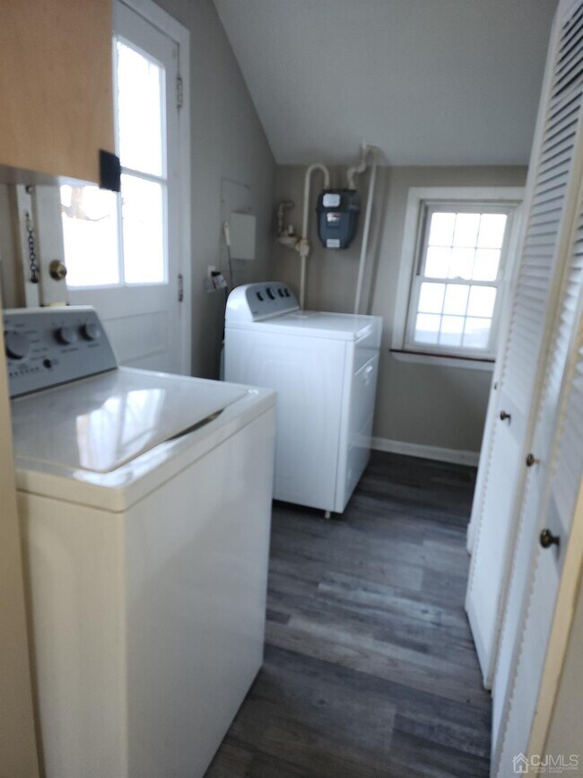 53 Dalton Pl Rental House Rental in Edison, NJ