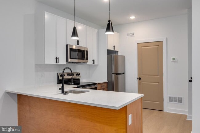 Building Photo - 2350 N 16th St