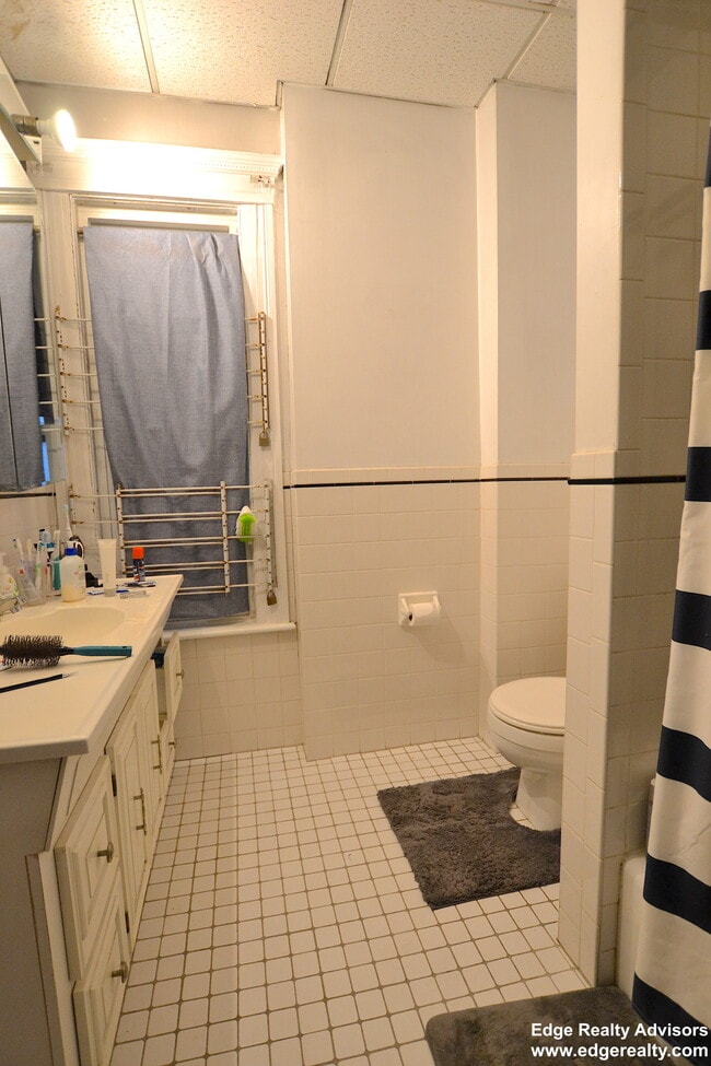 Photo - 69 Oak Square Ave Unit 1