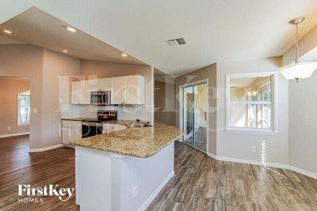 Photo - 1821 NW 23rd Ave