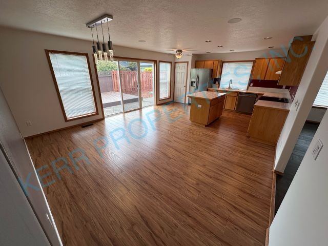 Photo - 14989 SE Sedona Dr
