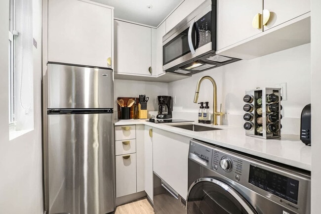 Photo - 4025 Indian Creek Dr Unidad SI ID1272094P