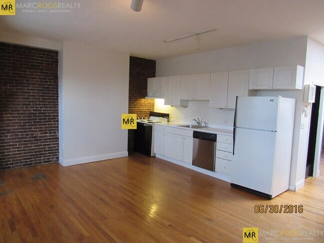 Photo - 668 Tremont St Unit 4