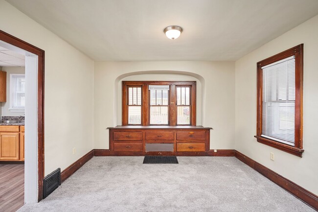 Photo - Beautifully remodeled 3 bed 1 bath colonial in East Akron !
