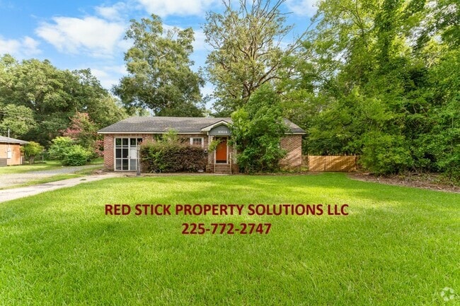 Building Photo - Spacious 2700 sq ft 3BR/2BA Rental