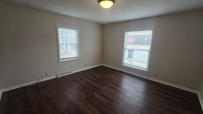 Photo - Spacious 4 Bed, 1.5 Bath! ($300 Off Move In Rent! Move in by 1/31!)