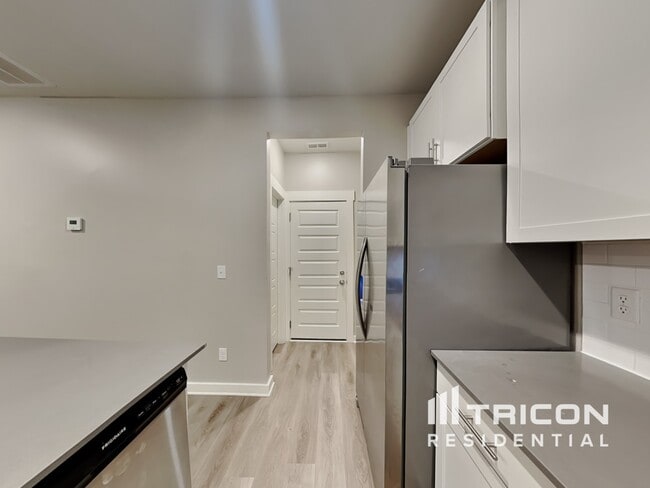 Photo - 427 Wind Dance Dr