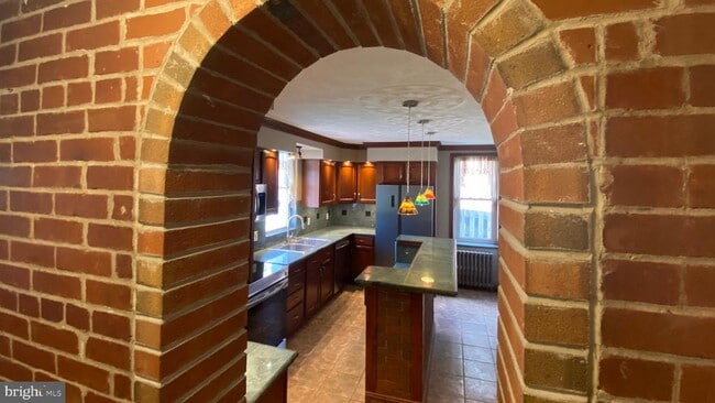 Photo - 2223 Noble St