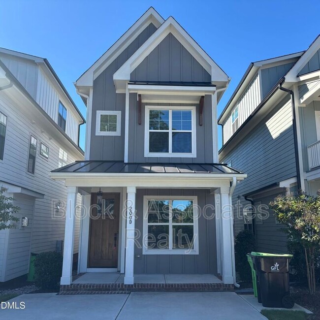 Building Photo - 200 E Moore St