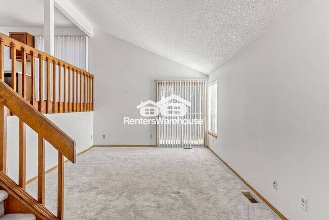Photo - Great Price!!!  Minutes from Higlands Ranch Rec Center.  Bright living room, all stainless steel ...