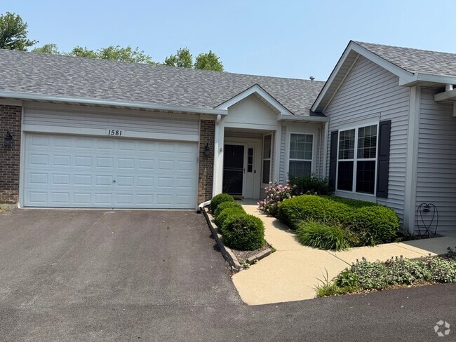 Building Photo - 1581 Ludington Cir Rental