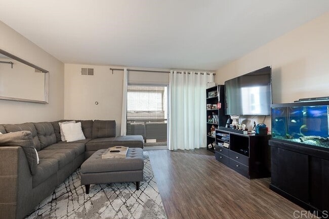 1605 Hotel Cir S