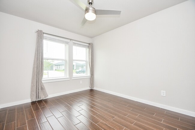 Photo - 3831 Sparkman Ln