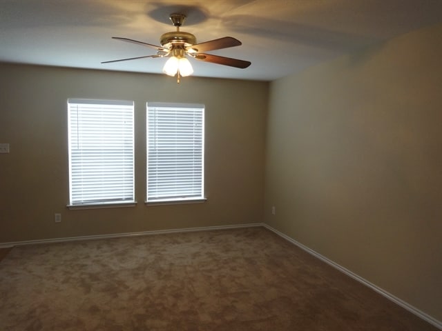Photo - 7835 Cortland Oak