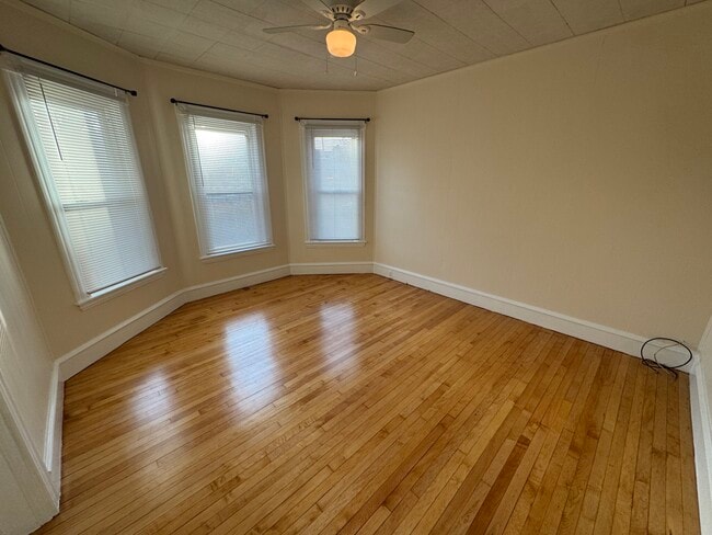 Photo - 377 Highland Ave Unidad 1