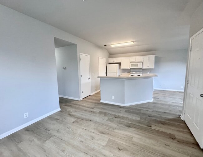 Photo - Cedar Park Condo  Freshly Updated Unit #722