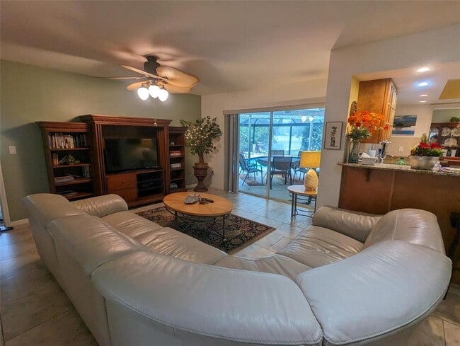 5409 Palm Aire Dr
