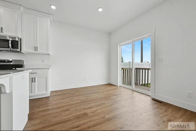 Photo - 363 Eliza Joy Ln