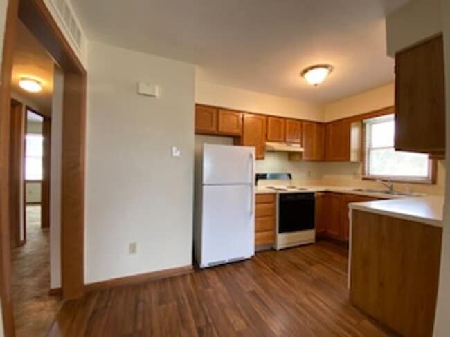 Building Photo - 204 Stonewall Ct Unit APT. 4