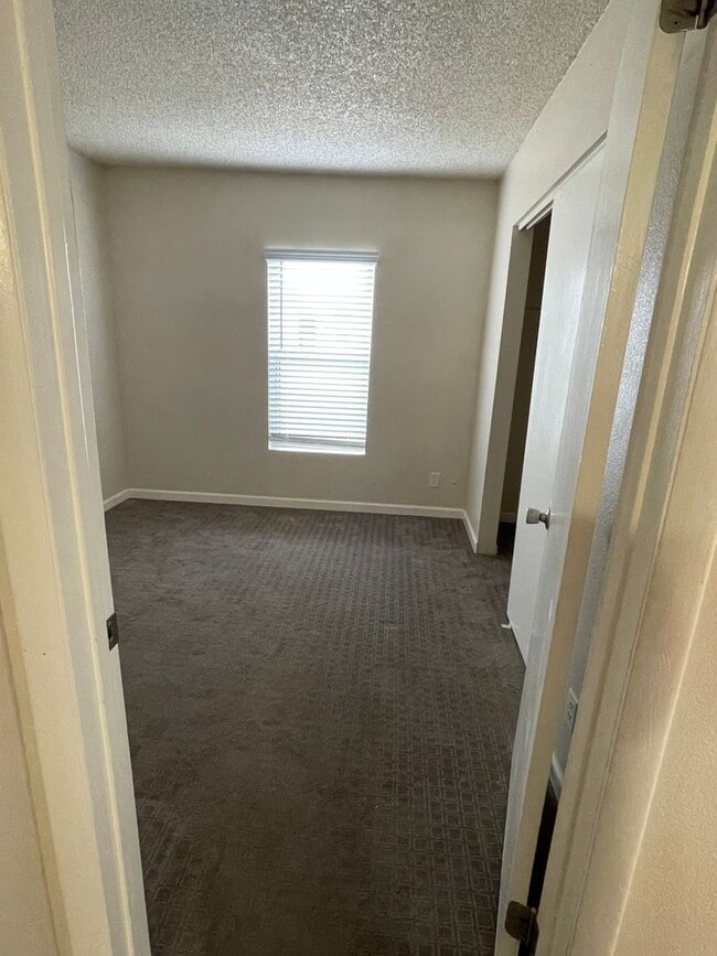 Photo - Available Now! Unit 3062 Edith