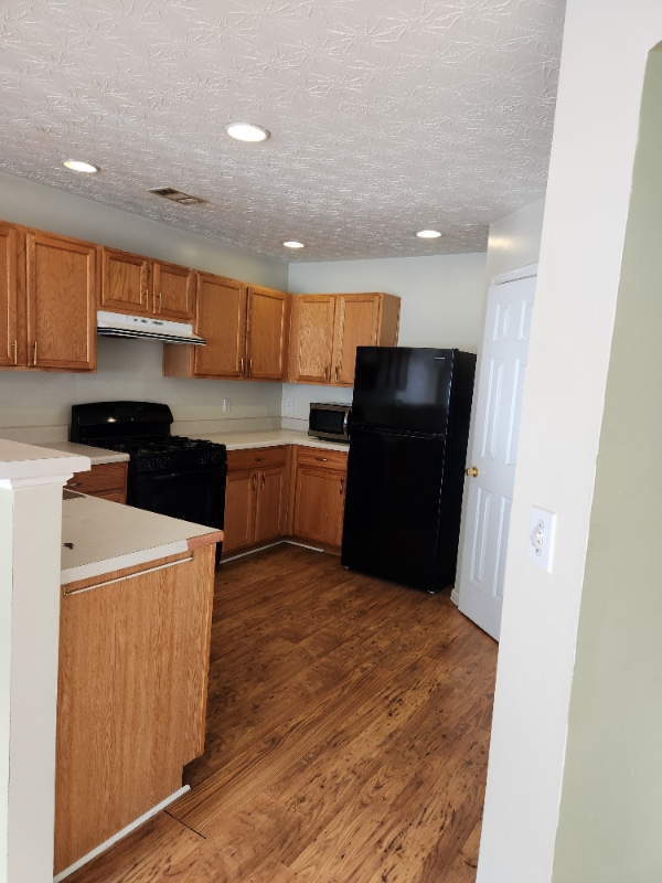 Photo - 579 W Oaks Dr
