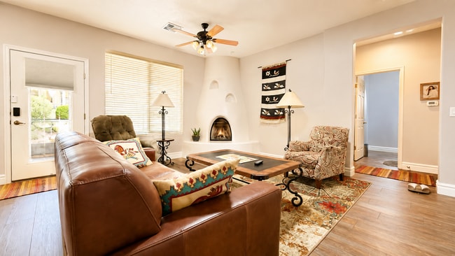 Photo - 1806 Sunstar Dr