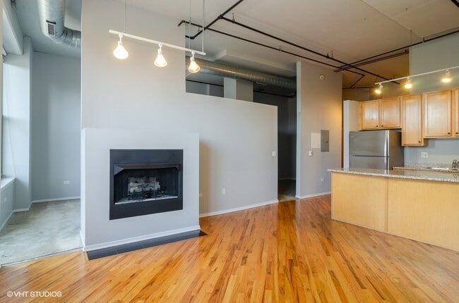 Photo - 6 S Laflin St Unit 305S