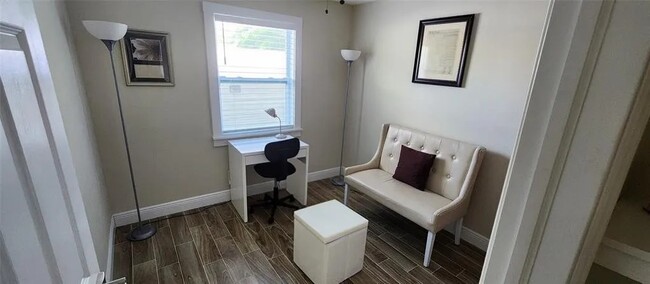 Photo - 8429 Citrus Way