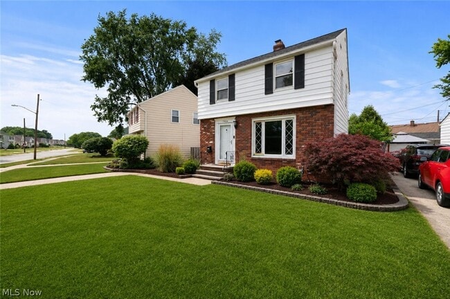 Photo - 7906 Kenton Ave
