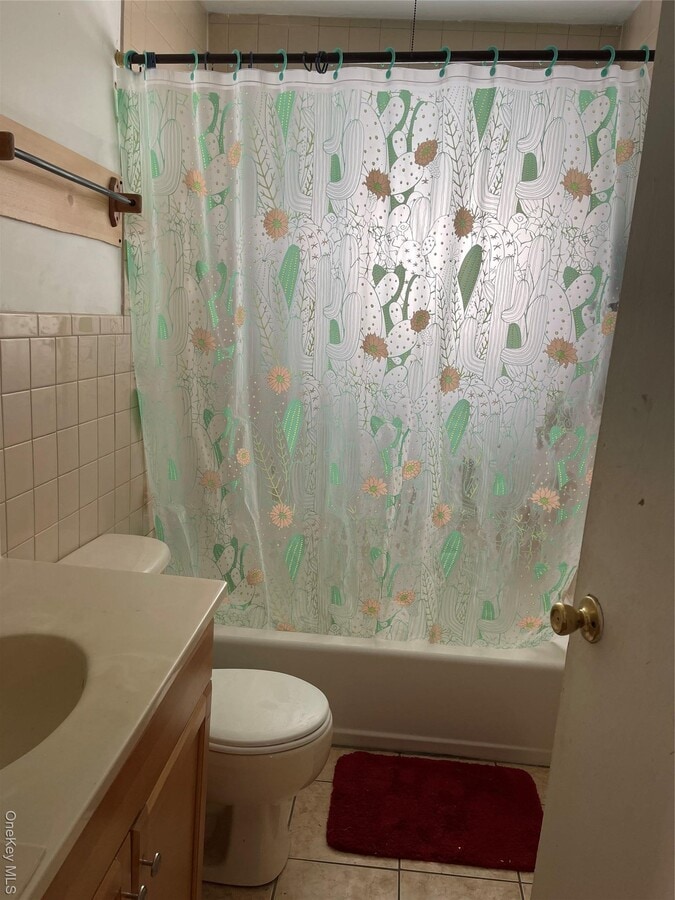 Photo - 196 Carson Ave