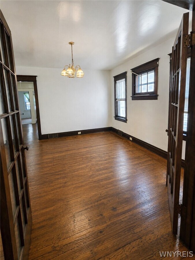 Photo - 71 Brunswick Blvd