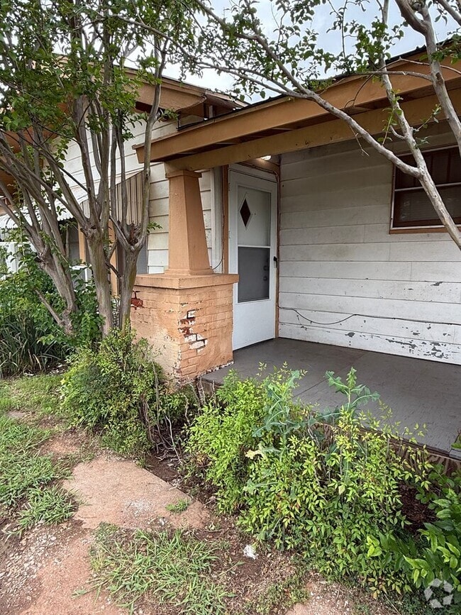 Building Photo - 1314 Kemp Blvd Unit 1314 Kemp B Rental