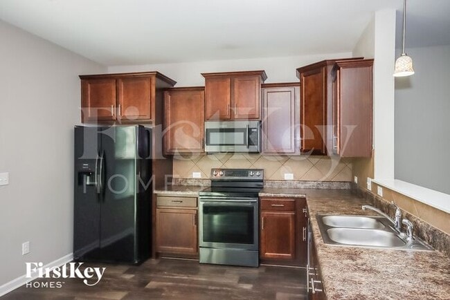 Photo - 905 Little Dog Ln