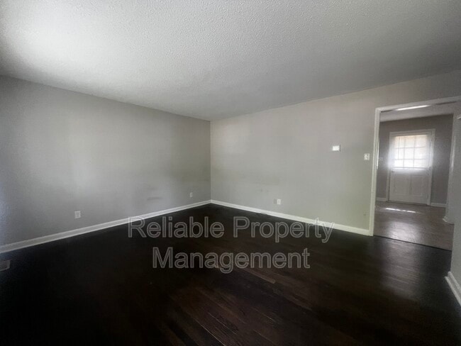 Photo - 511 Buck Branch Dr