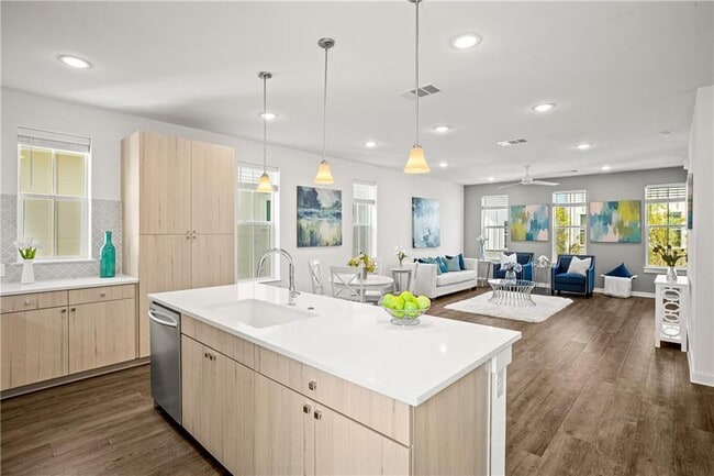 2624 Metcalfe Rd Unit 8