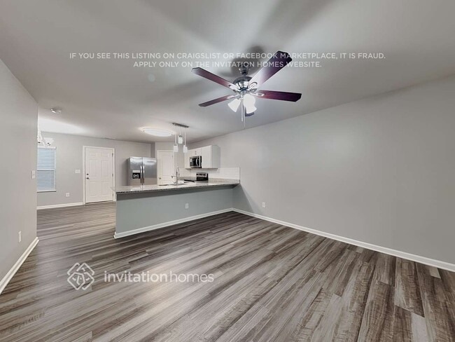 Photo - 915 Mathis Ave